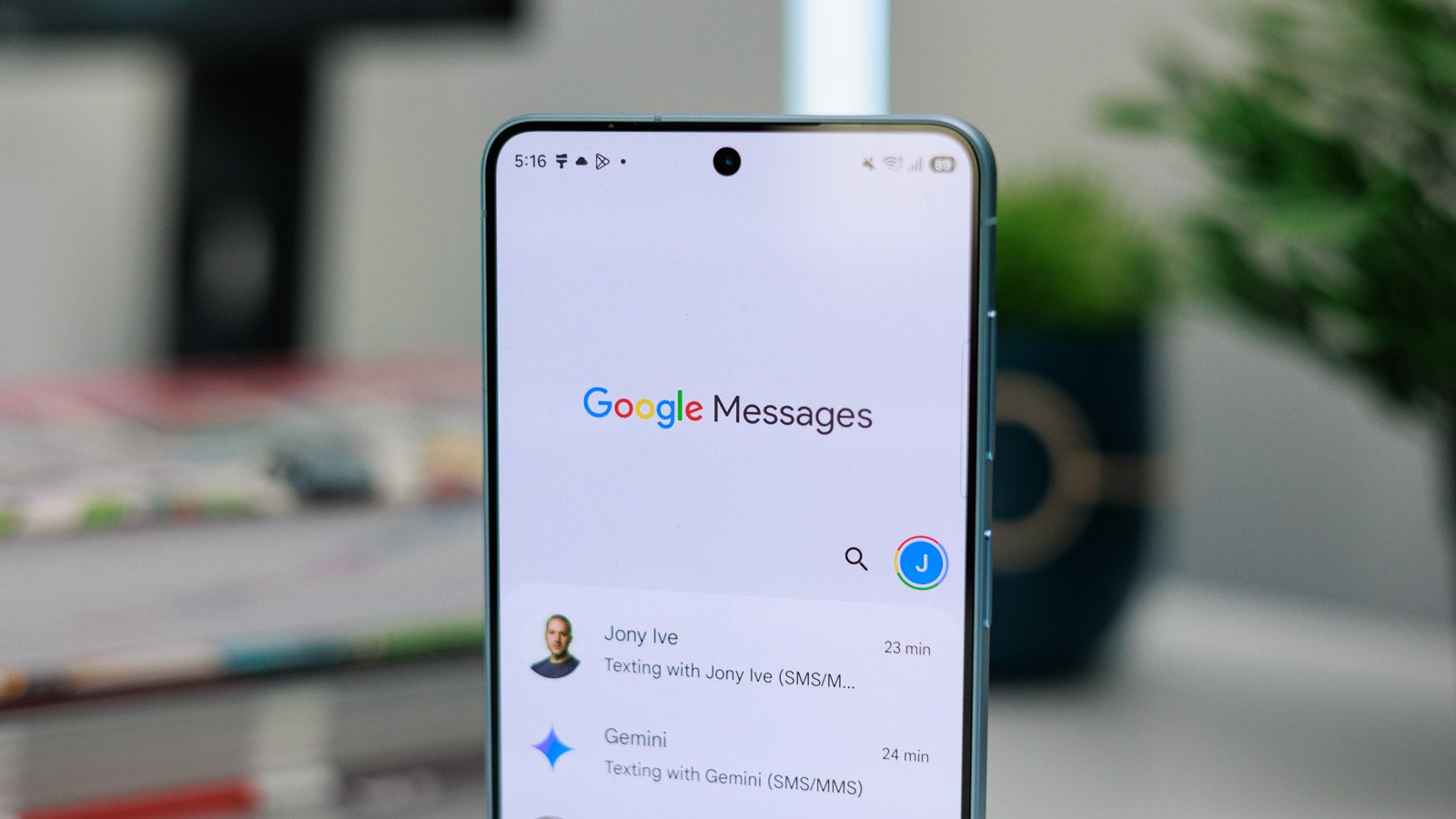 Google Messages va enfin rattraper Samsung sur la personnalisation