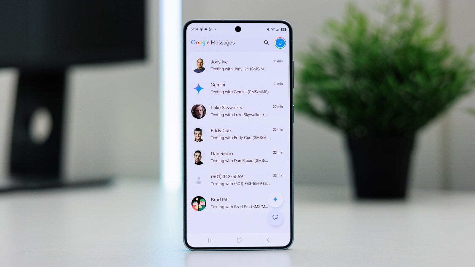 Samsung Messages vs Google Messages : le duel continue
