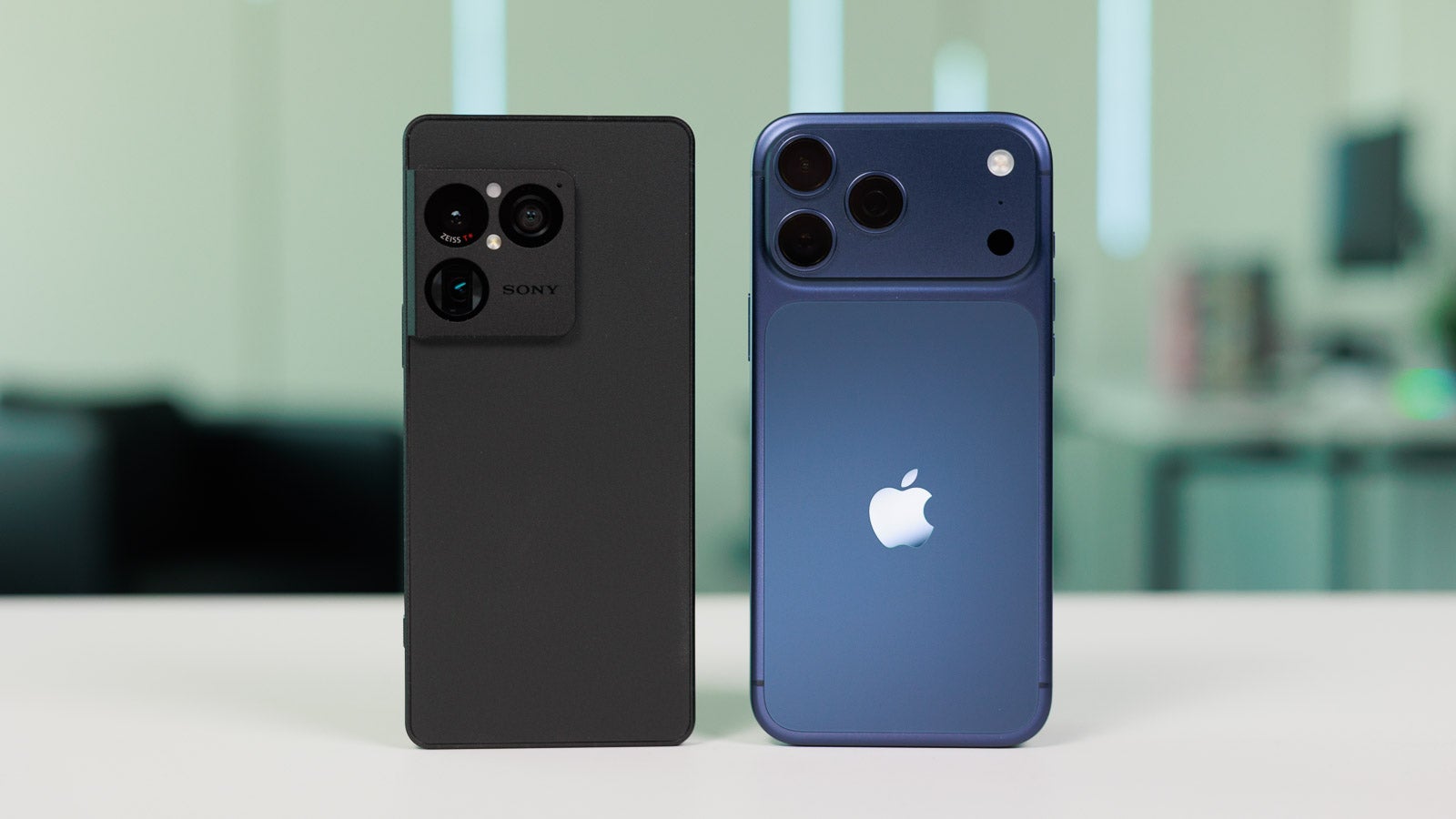 Sony Xperia 1 VIII vs iPhone 17 Pro : qui gagne en photo ?