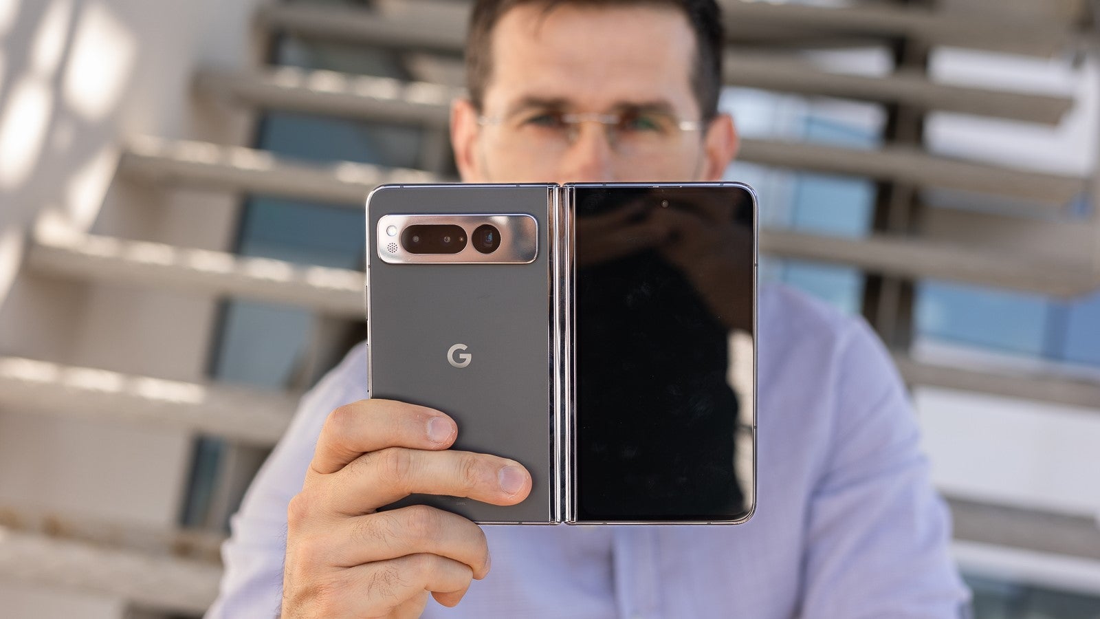 Le Pixel Fold fait des siennes : l'écran externe bugge chez les premiers utilisateurs