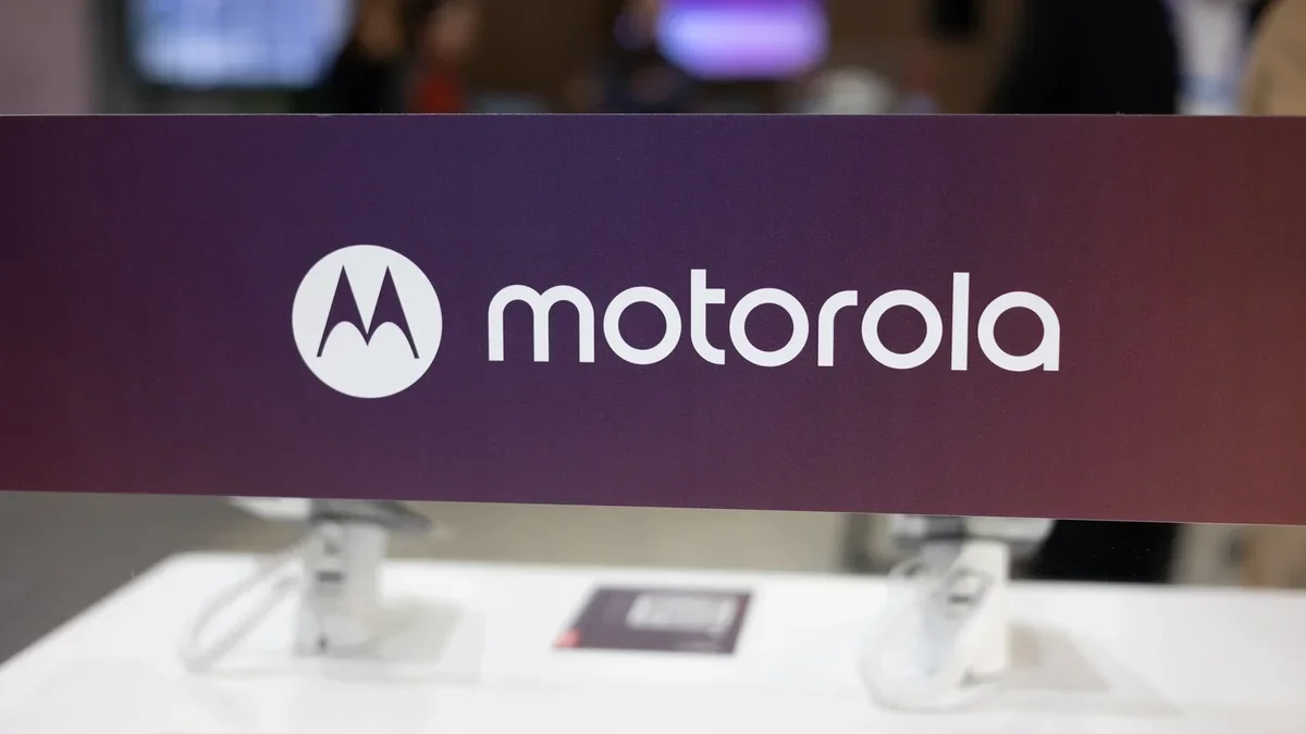 Motorola attaque des centaines d'influenceurs en justice